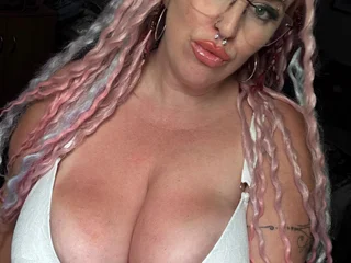 CurvyBBWKate