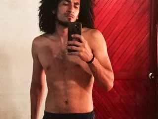 Dante_latinhot
