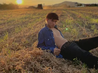 Ethan_Savage