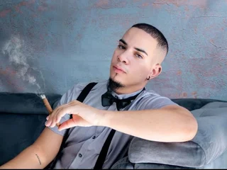 Hotwildleo