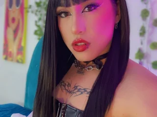 Queen_Ari