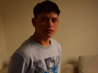 aron_twink6